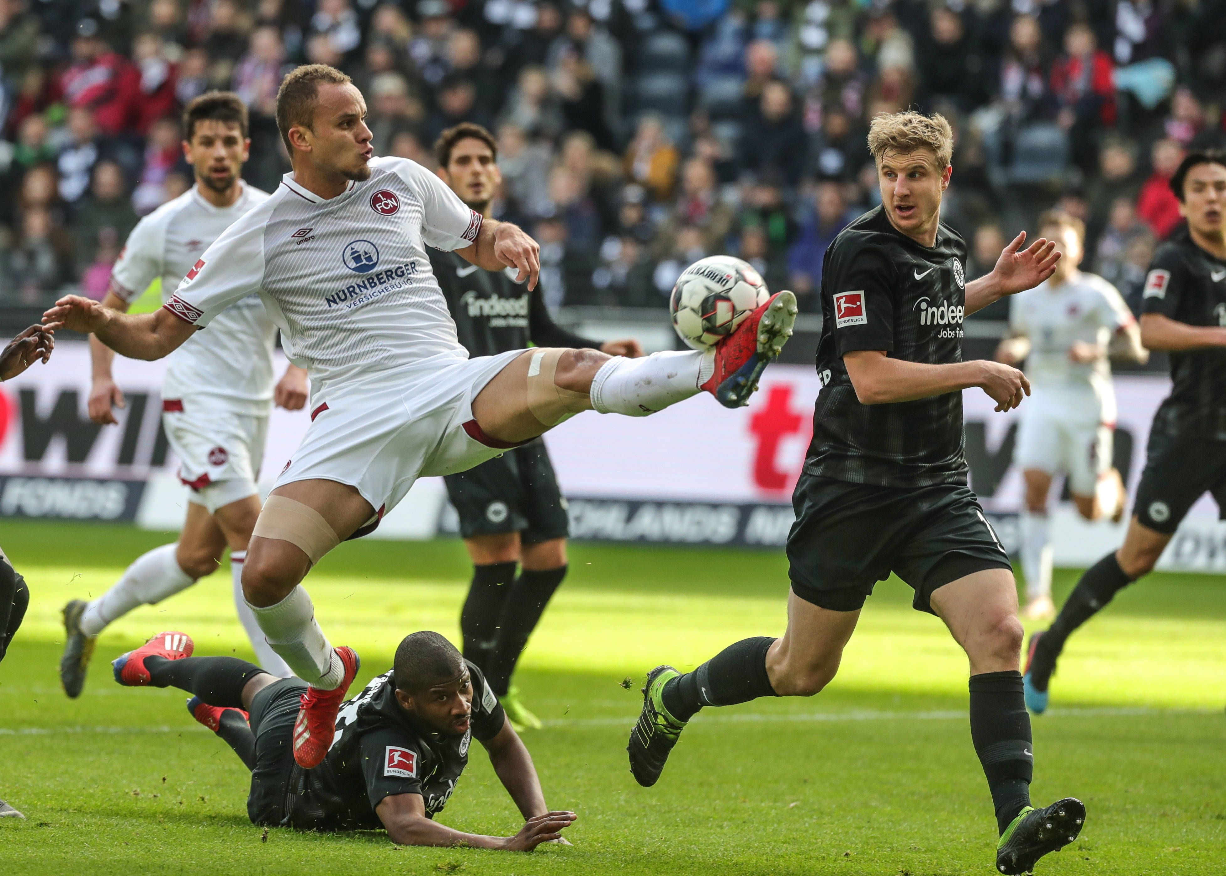 运动员在高 运动员在高