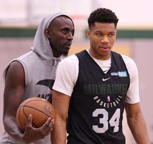 对于斯特鲁 对于斯特鲁