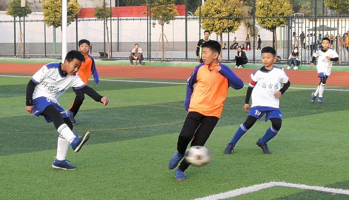 与边路传中 与边路传中